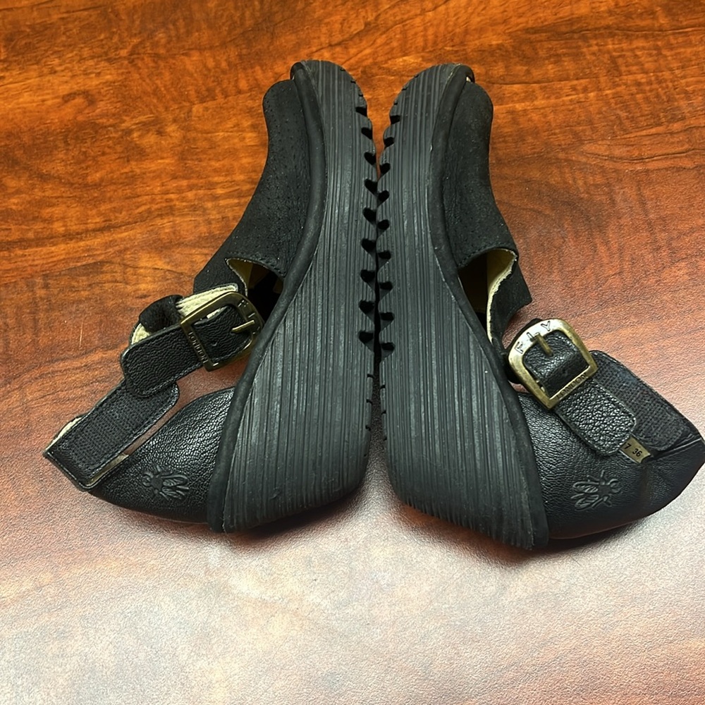 Fly London black suede Yall wedge sandals - Picture 3 of 9